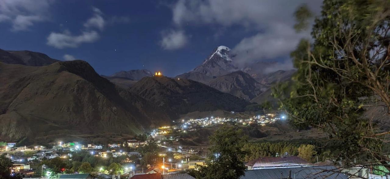 Hotel Nestt Kazbegi Esterno foto