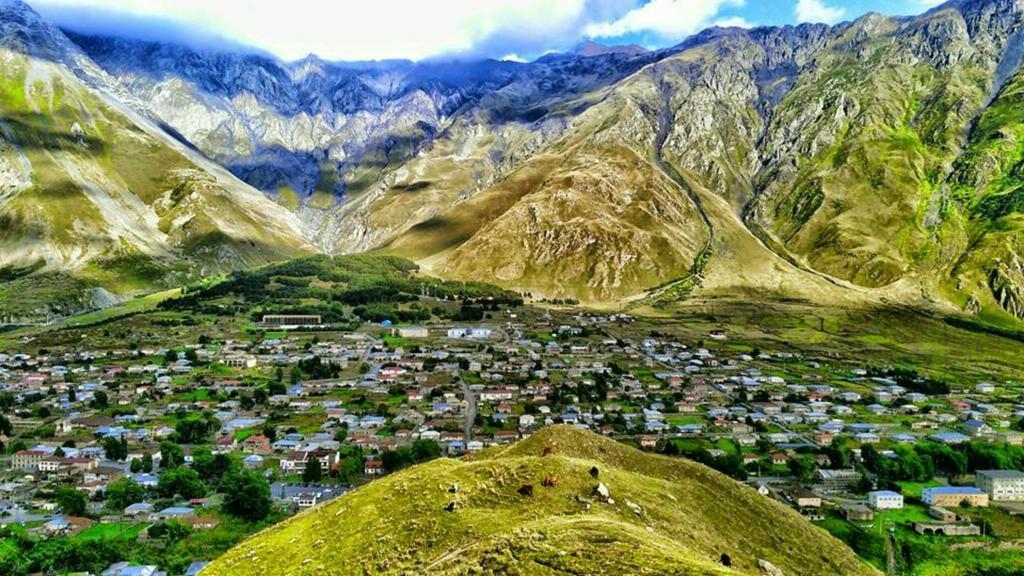 Hotel Nestt Kazbegi Esterno foto